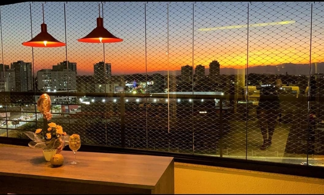 Pôr do sol na varanda, imagem de abertura do site de Juliana Balbim